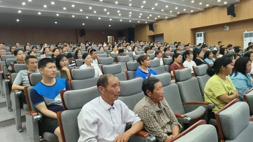 祁门一中高考加油!以名题金榜,敬十年寒窗!-第25张图片-四季读书网