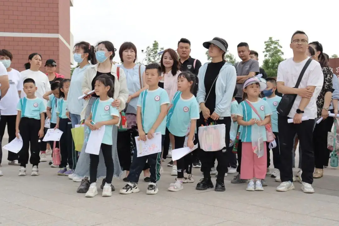 【红十八幼 • 幼小衔接】“趣”探小学  “幼”见成长——大班走进小学活动 第40张
