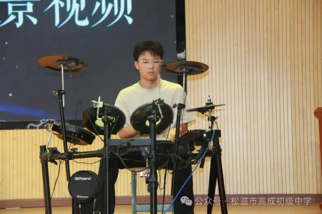 【中考在线】合欢花儿开 | 高成中学2024届毕业典礼暨中考壮行仪式 第14张 【中考在线】合欢花儿开 | 高成中学2024届毕业典礼暨中考壮行仪式 第14张