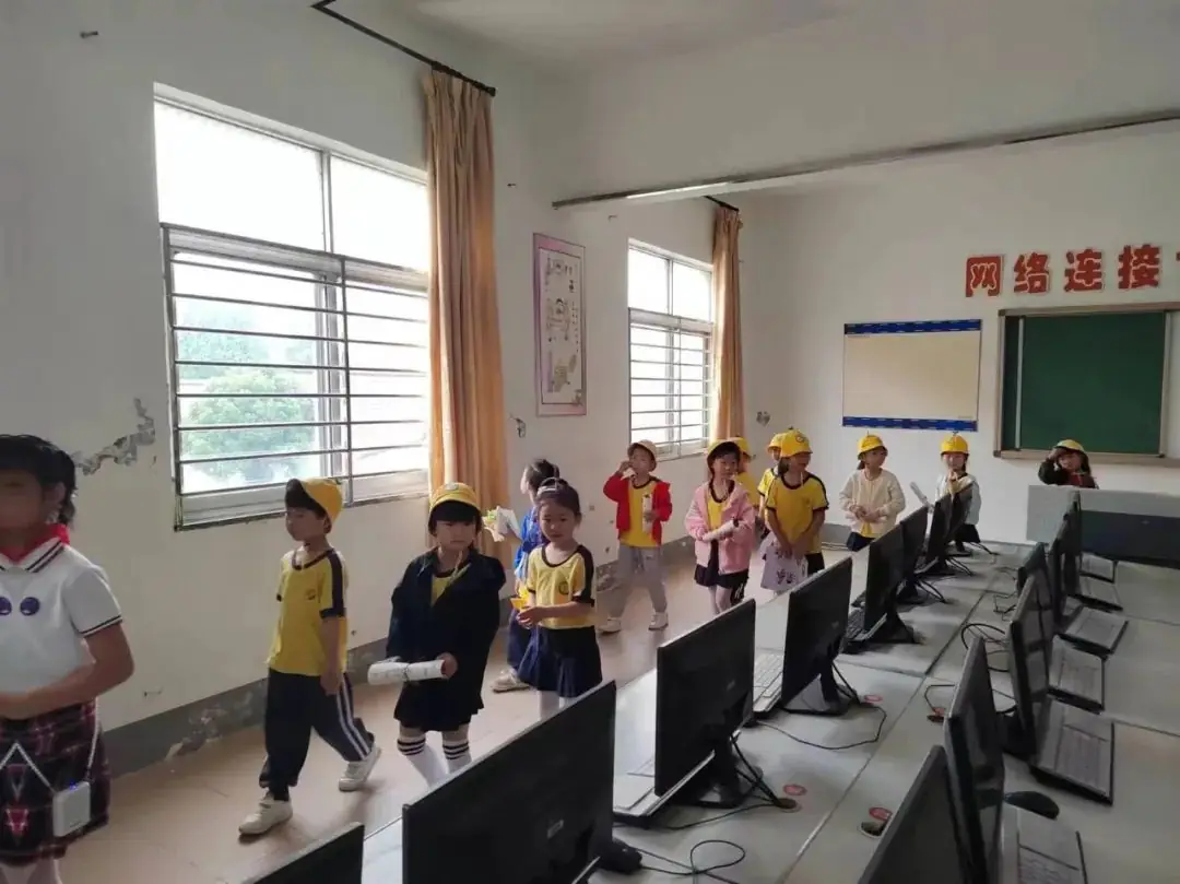 小手牵小手 欢乐小学游——宗村小学开展幼小衔接活动 第18张