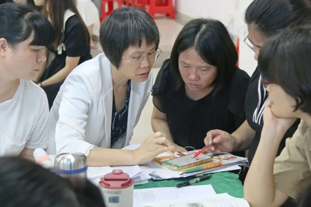 【莞城建设小学教育集团】语文科组教研模式展示暨教研组长成长营第八次活动 第8张 【莞城建设小学教育集团】语文科组教研模式展示暨教研组长成长营第八次活动 第8张