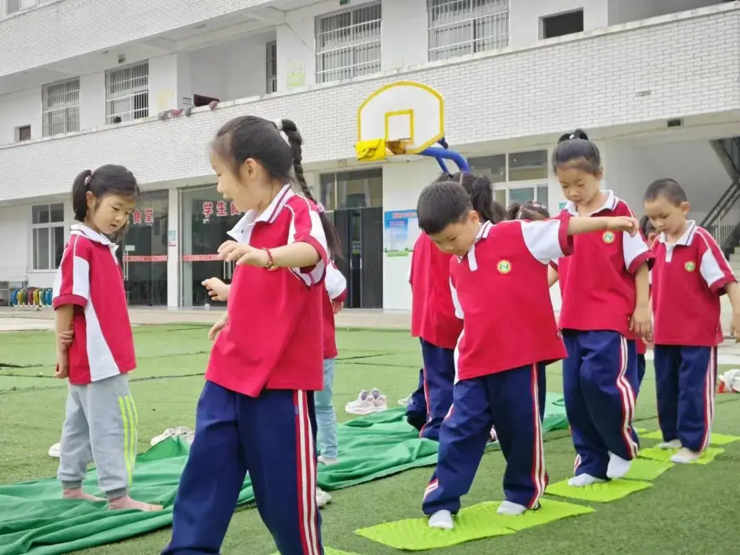 浓情端午 浸润童心--小港小学幼儿园端午节系列活动 第16张 浓情端午 浸润童心--小港小学幼儿园端午节系列活动 第16张