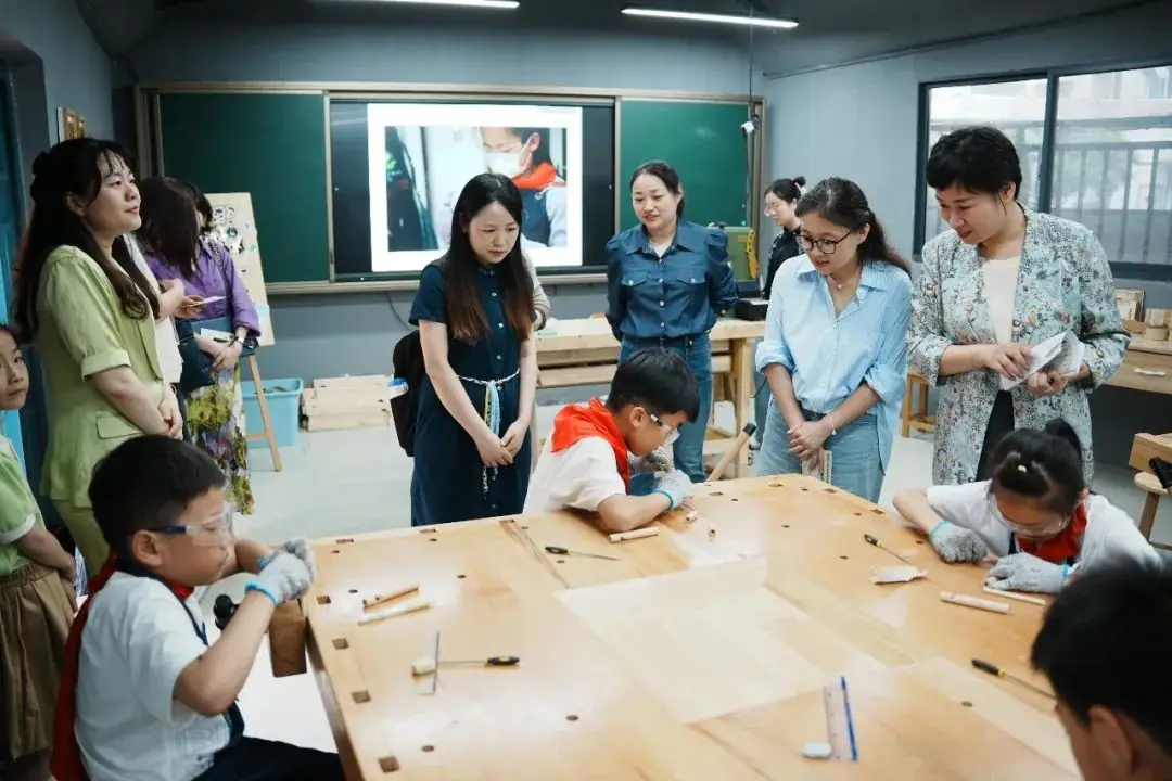 青小大事记|常州市小学劳动教育推进展示活动在青龙实验小学举行 第11张 青小大事记|常州市小学劳动教育推进展示活动在青龙实验小学举行 第11张