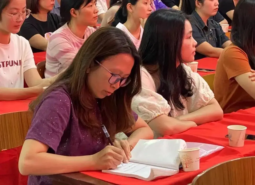 揭东区第四小学成功举办亲子关系与家庭教育主题讲座 第7张
