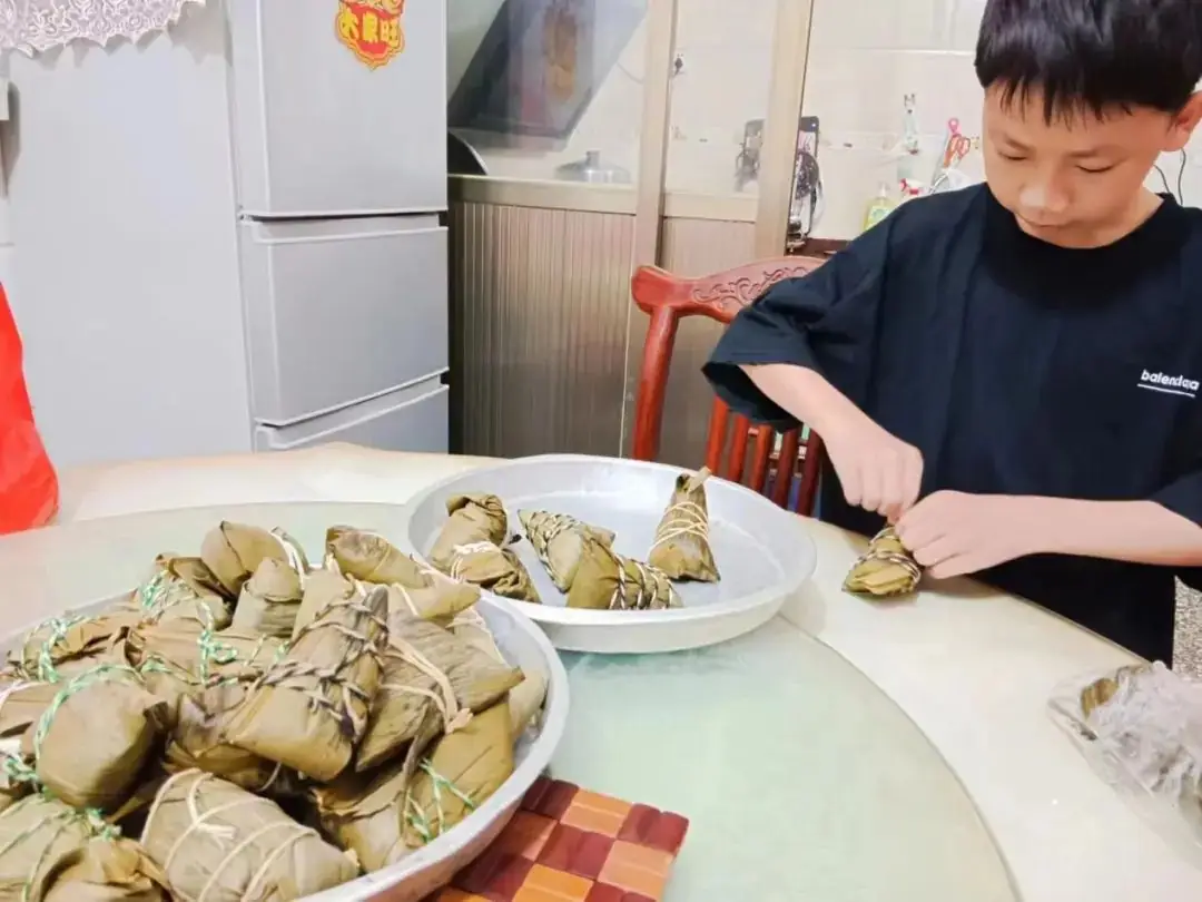 丰良中心小学开展“浓情端午,传承有我”主题系列活动 第11张 丰良中心小学开展“浓情端午,传承有我”主题系列活动 第11张