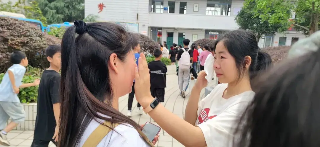 一举夺魁,决胜中考||开江县长岭中学初三学子载梦出征 第2张 一举夺魁,决胜中考||开江县长岭中学初三学子载梦出征 第2张