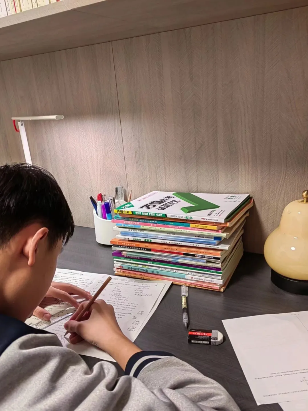 这才是初二应该有的学习强度-第1张图片-四季读书网