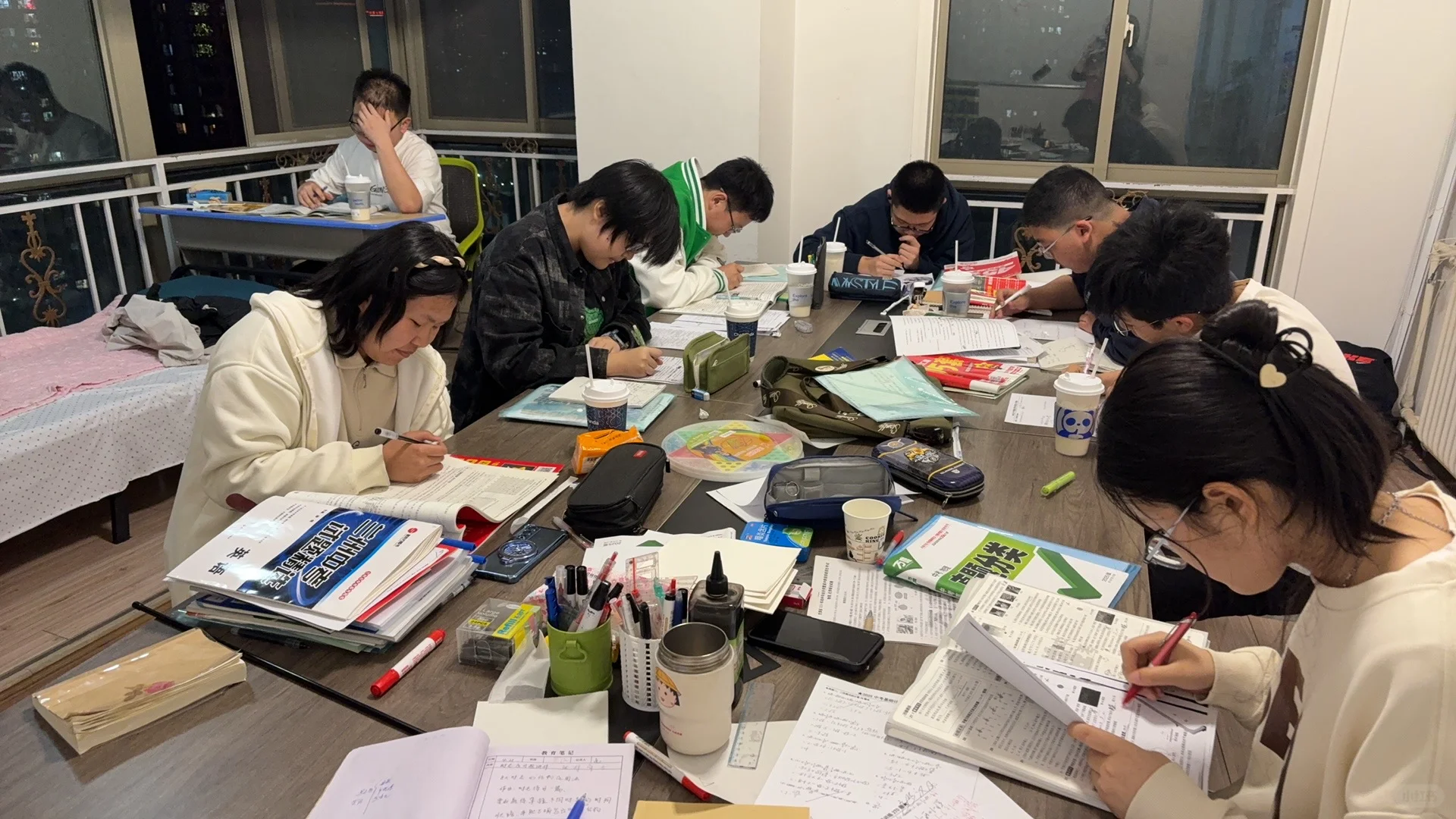 真的有那么拼吗？！-第2张图片-四季读书网