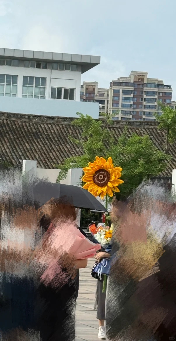 温州中考接孩子拿这个好酷！！！-第2张图片-四季读书网