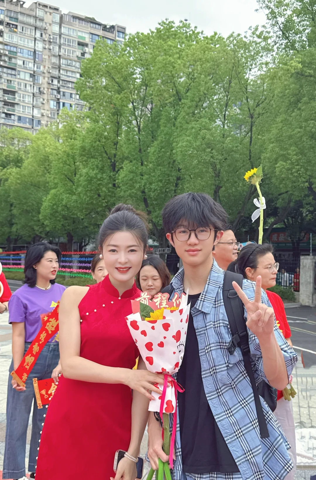 儿子中考加油👏-第1张图片-四季读书网