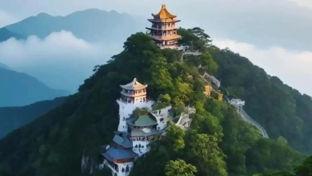 如何巧妙化平时素材为深圳中考作文 观过海,请再来欣赏《山色有无间》 第2张