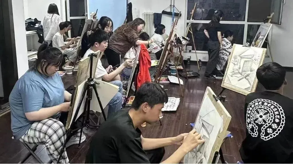 中考美术专业招生简章 第28张 中考美术专业招生简章 第28张