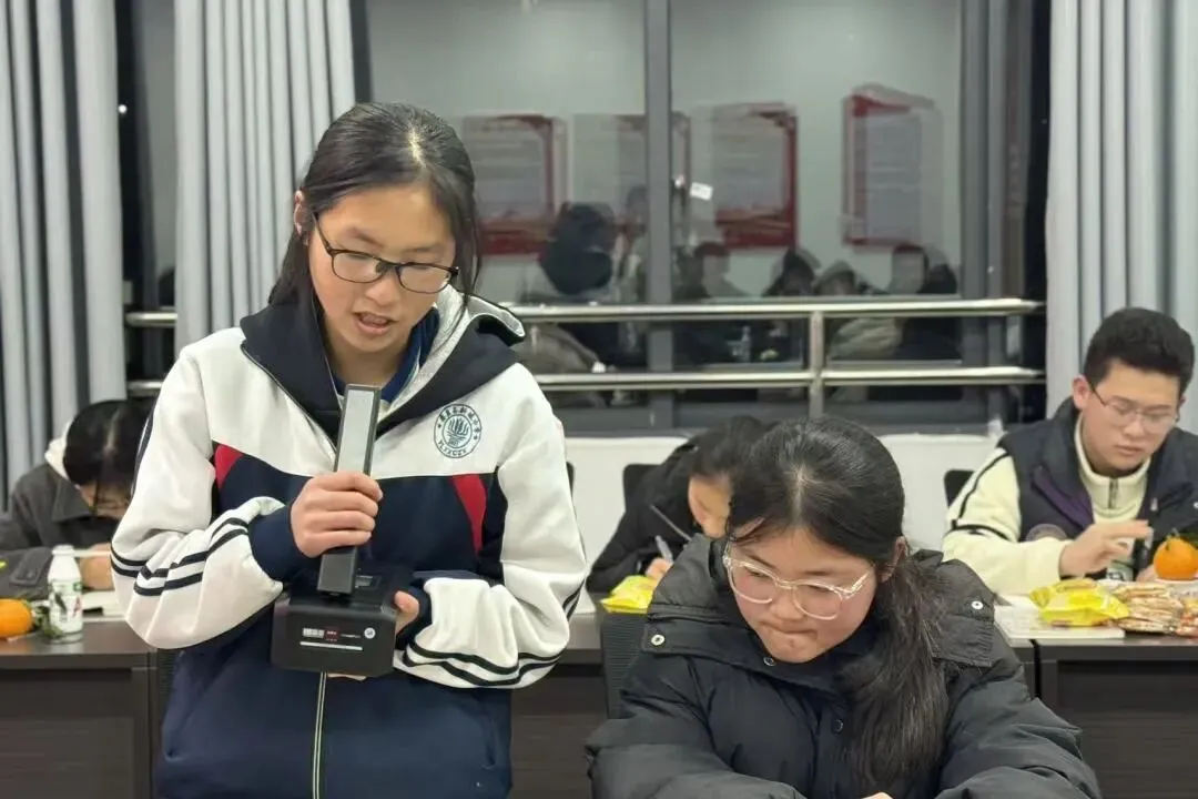 良师论道暖人心 逐梦中考启新程丨新城中学初三学生代表座谈会圆满举行 第8张 良师论道暖人心 逐梦中考启新程丨新城中学初三学生代表座谈会圆满举行 第8张