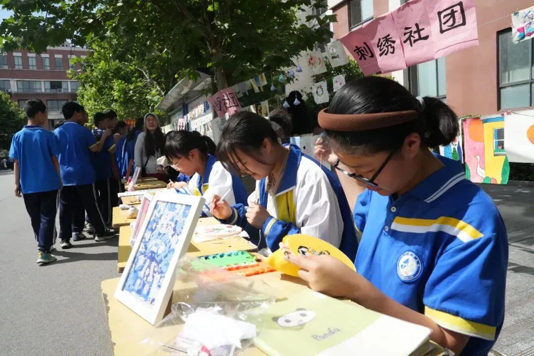 十年创造一个教育奇迹,八年中考培养4788名一高学子——内乡郦都学校十年发展汇报 第18张 十年创造一个教育奇迹,八年中考培养4788名一高学子——内乡郦都学校十年发展汇报 第18张