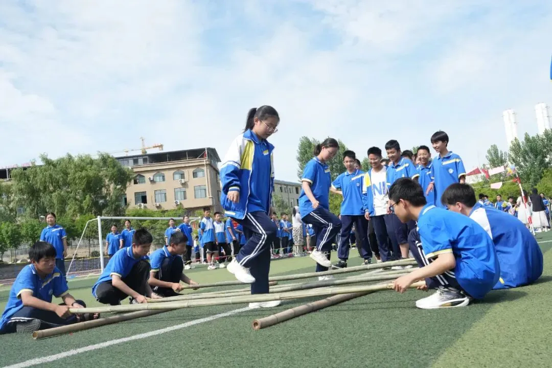 十年创造一个教育奇迹,八年中考培养4788名一高学子——内乡郦都学校十年发展汇报 第19张 十年创造一个教育奇迹,八年中考培养4788名一高学子——内乡郦都学校十年发展汇报 第19张