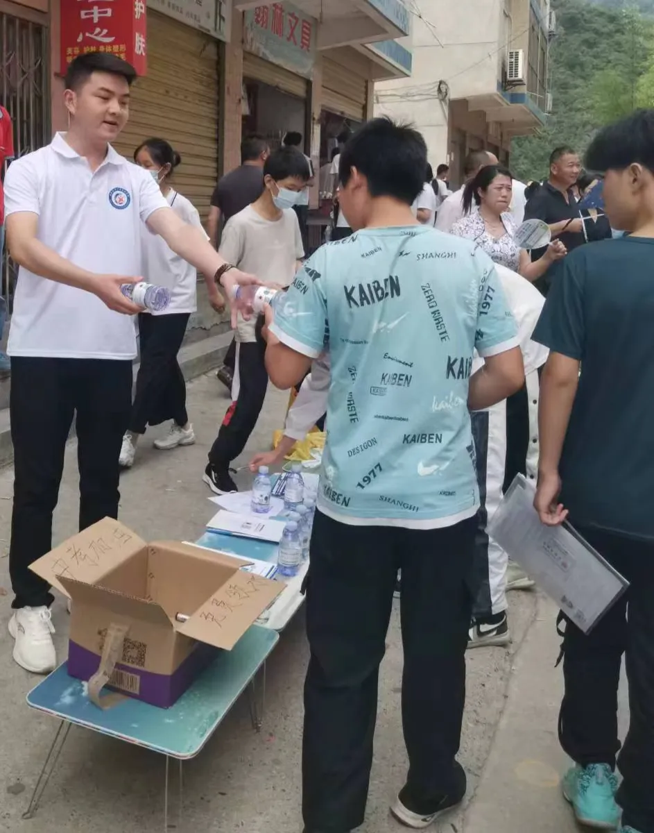 我校爱心护航 暖心公益助力中考! 第3张