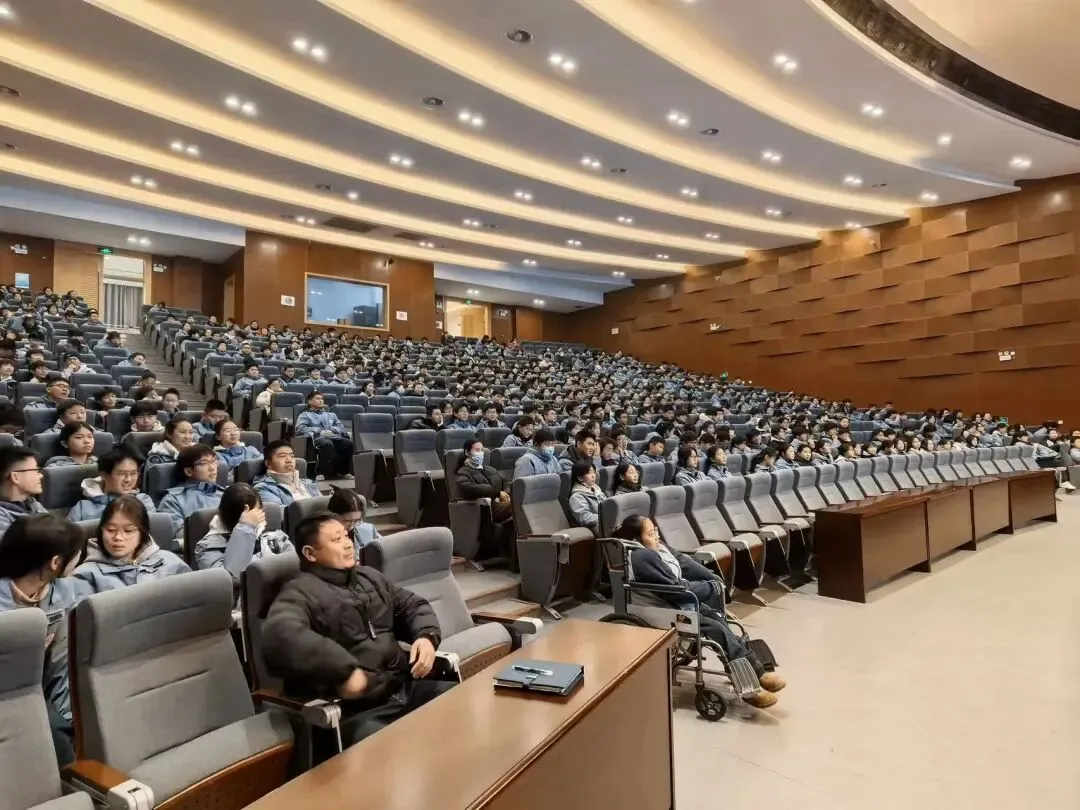 蓄力前行,逐梦中考——桃源中学初三年级2026年寒假休业式圆满举行-第16张图片-四季读书网