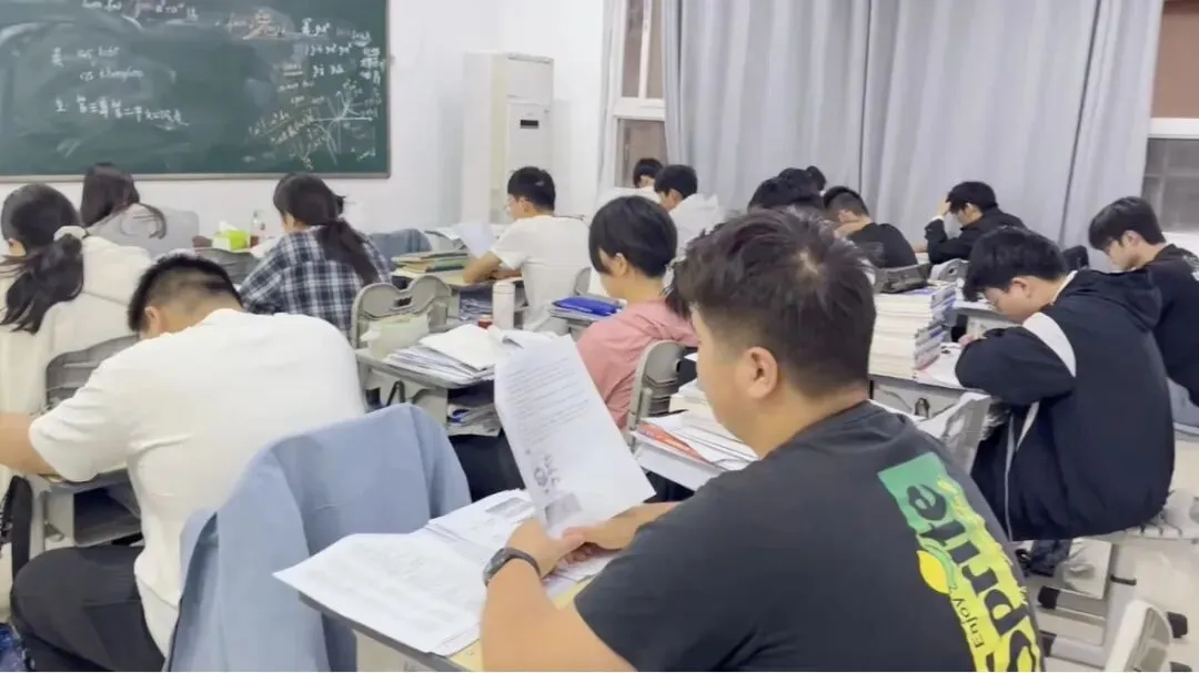 2026届益学中考全日制招生简章 第50张 2026届益学中考全日制招生简章 第50张