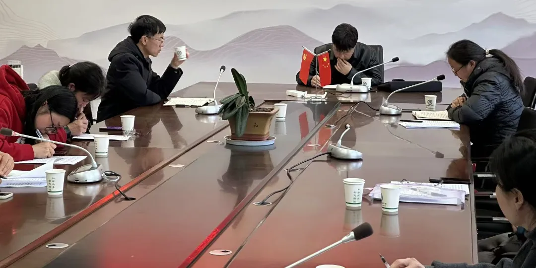 凝心聚力备中考 精研细悟启新程——宣威市民族中学召开初三年级备考复习工作会议 第2张