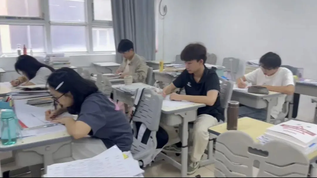 中考如何逆袭?初三中考全日制集训班,郑州益学中考集训学校 郑州集训班、小班全日制集训、全封闭式管理 第69张
