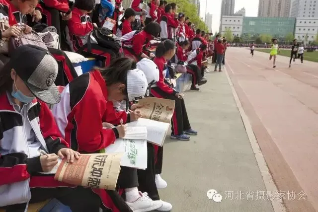中考765分学霸军训中暑离世!悲剧的发生再次给千万家长敲响警钟! 第12张 中考765分学霸军训中暑离世!悲剧的发生再次给千万家长敲响警钟! 第12张