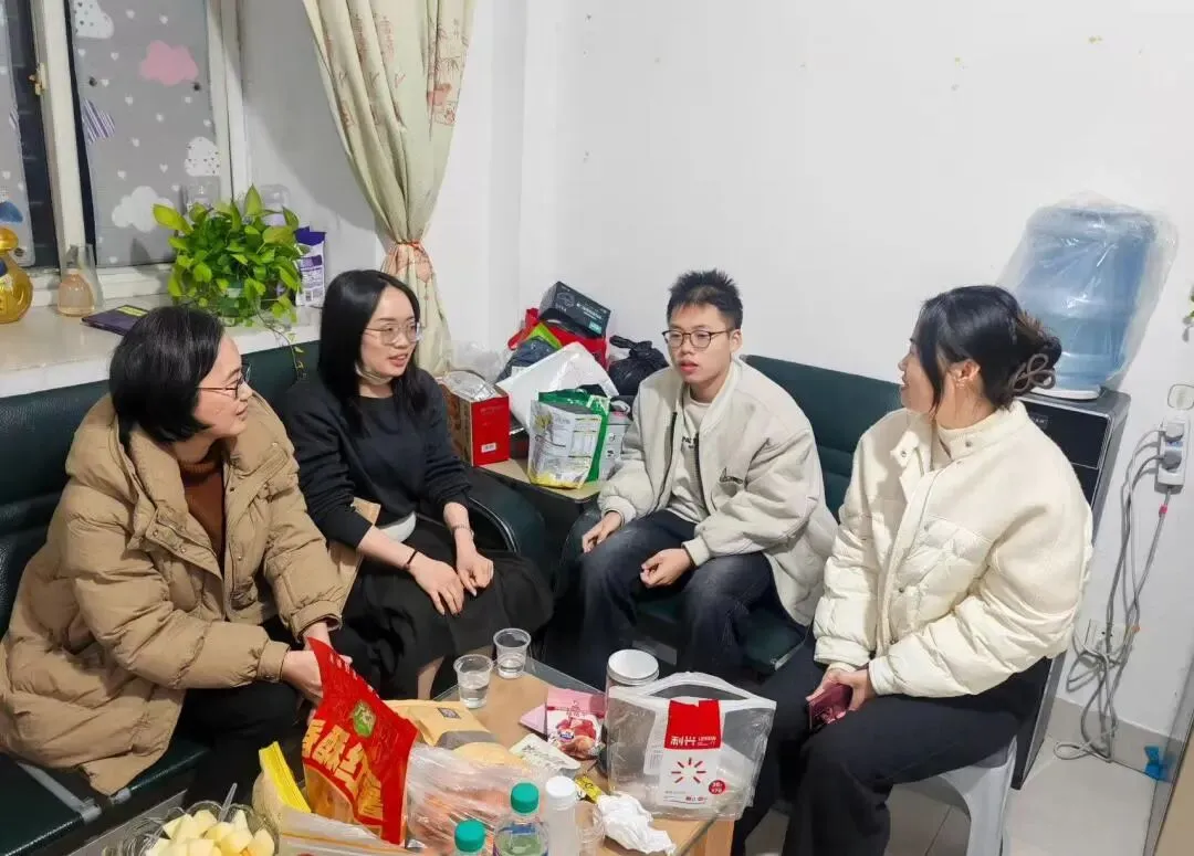 【家校同行】家校同心战百日 冬访送暖备中考 ——初三年段寒假家访活动纪实 第11张