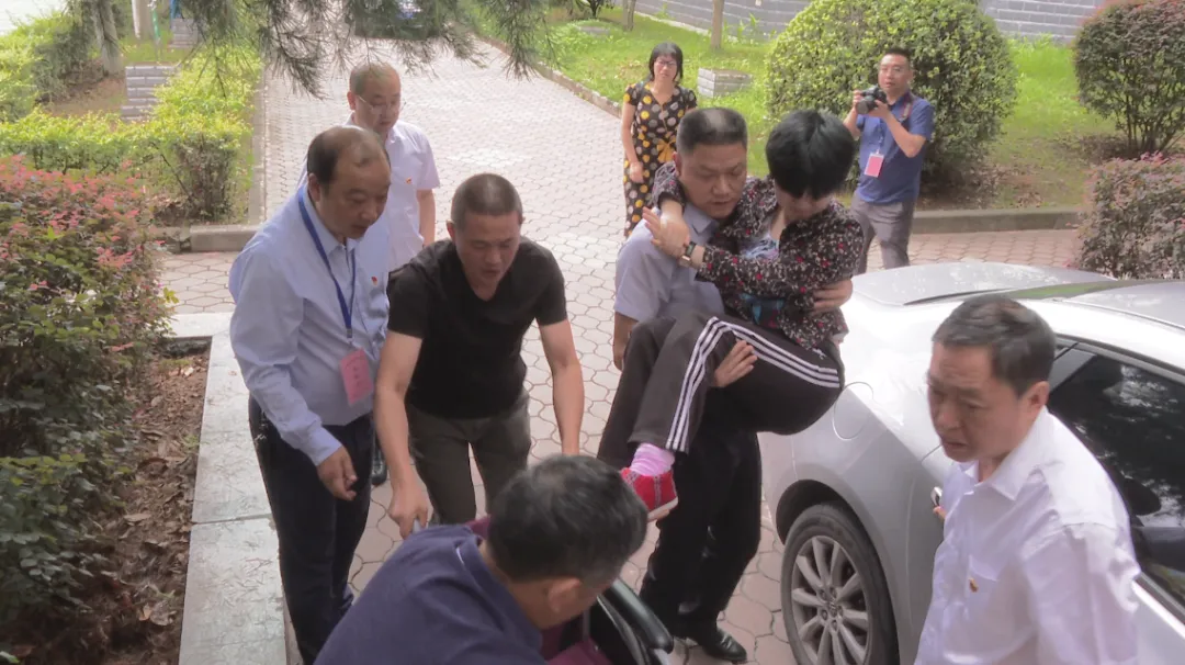 中考进行时...... 第3张