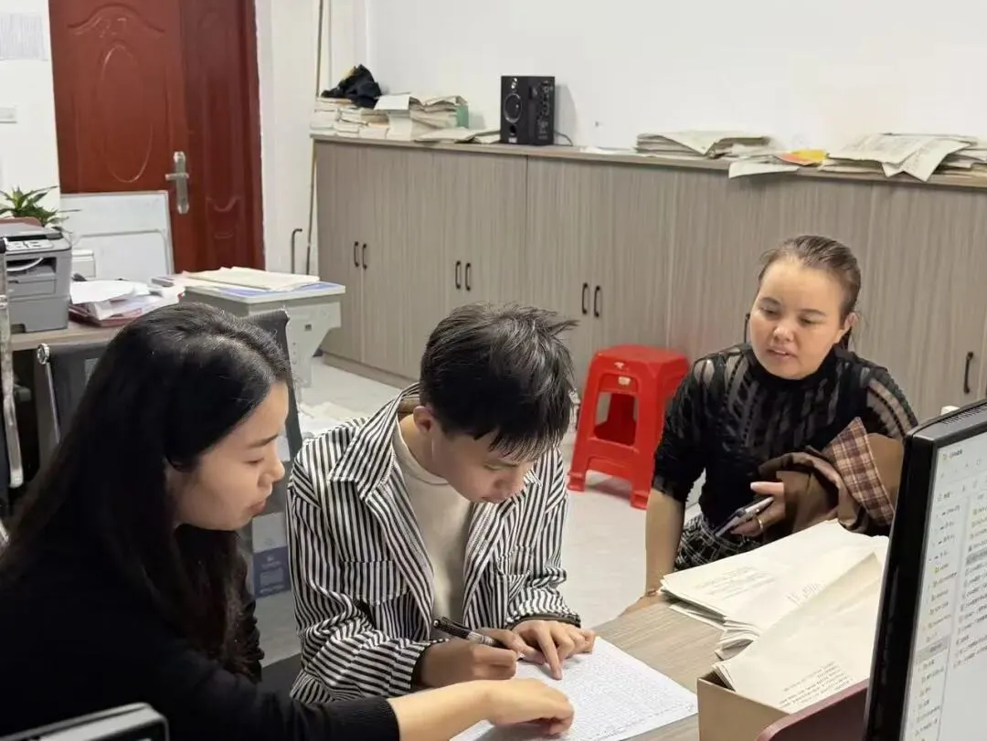 春启新程,逐梦中考——田阳四中初三学子2026年春季学期顺利开学 第22张 春启新程,逐梦中考——田阳四中初三学子2026年春季学期顺利开学 第22张