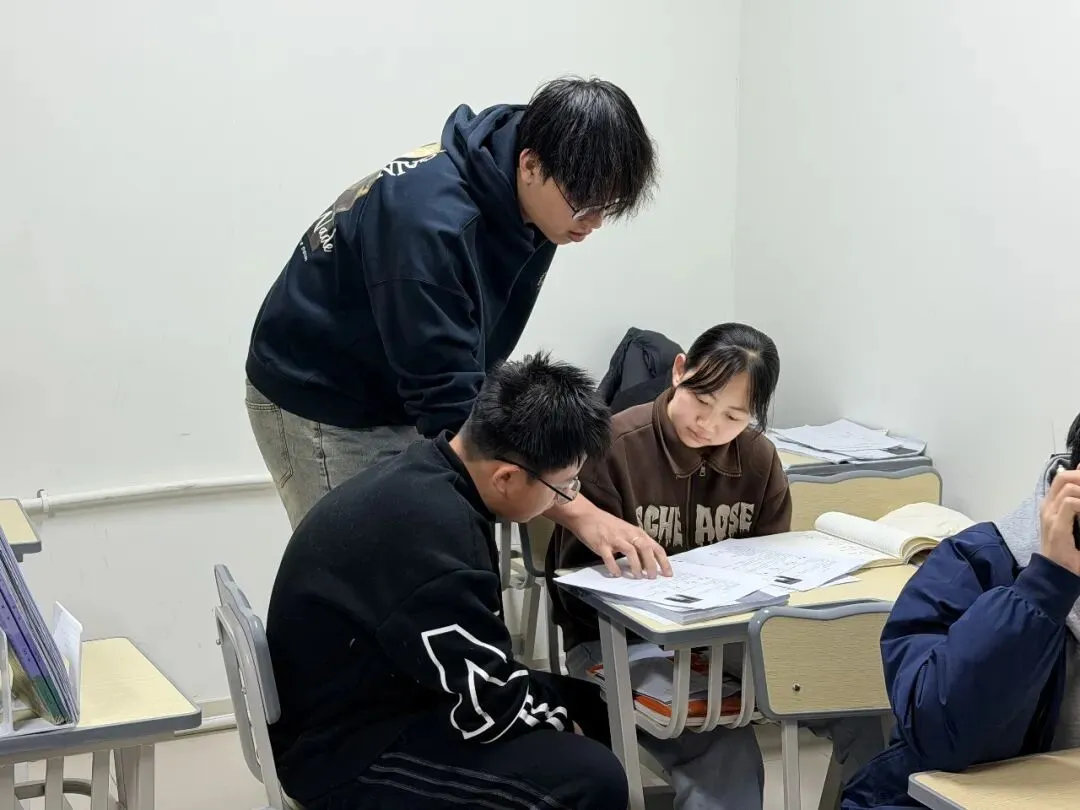安宁区半封闭中考冲刺集训营开课啦! 第16张