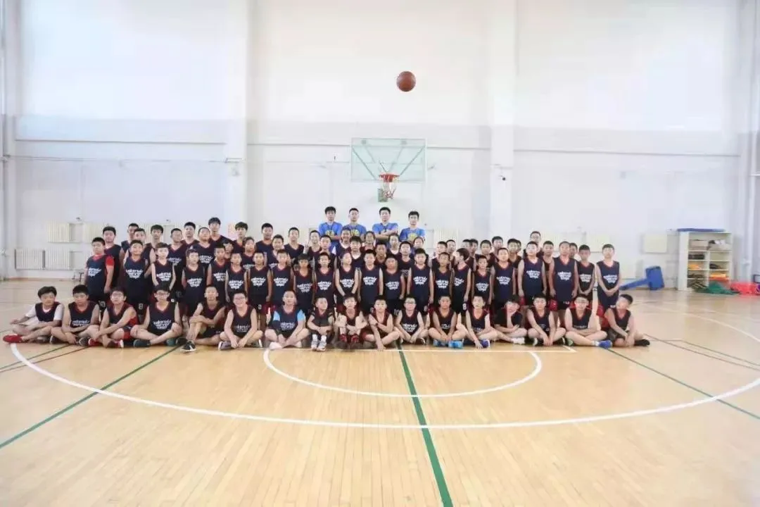 合鑫鸿冠篮球训练营——中考体育加试班限时优惠活动火热进行中……-第19张图片-四季读书网 合鑫鸿冠篮球训练营——中考体育加试班限时优惠活动火热进行中……-第19张图片-四季读书网