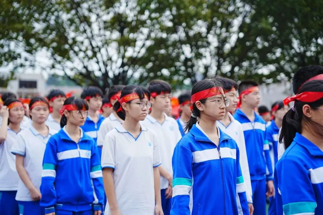 东中少年燃斗志 热辣滚烫赢中考——广州市黄埔区东区中学百日誓师活动-第5张图片-四季读书网