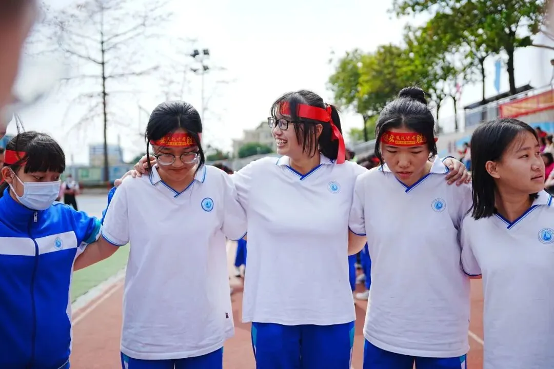 东中少年燃斗志 热辣滚烫赢中考——广州市黄埔区东区中学百日誓师活动-第8张图片-四季读书网