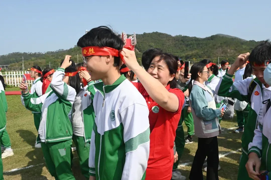 磨砺誓师扬斗志,励志扬帆冲中考—— 广州石化中学2024年初三百日誓师 第5张