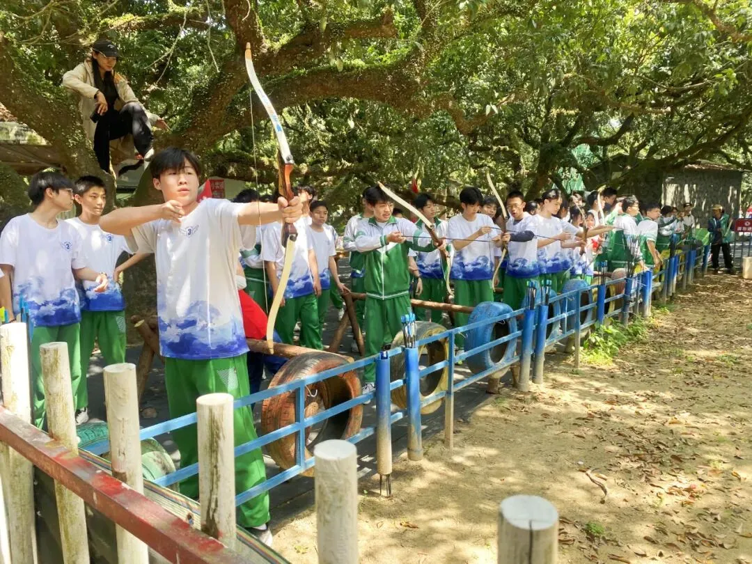 磨砺誓师扬斗志,励志扬帆冲中考—— 广州石化中学2024年初三百日誓师 第75张