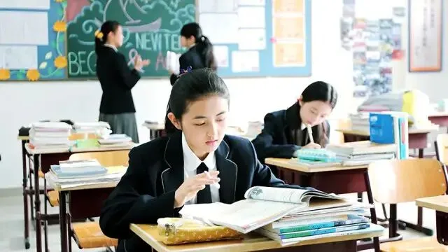 上海中考新政下,学区房不香了?-第1张图片-四季读书网