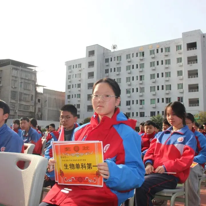 春启新程逐梦行 百日砺剑战中考 ——广元民盟烛光初级中学召开2026年春季开学典礼暨百日誓师大会 第38张