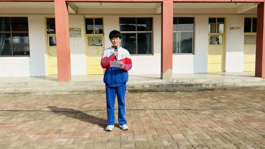百日誓师燃斗志 凝心聚力向中考——文训学校举行2026届中考百日誓师大会 第27张 百日誓师燃斗志 凝心聚力向中考——文训学校举行2026届中考百日誓师大会 第27张