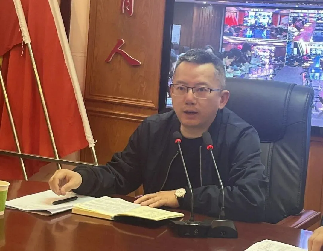 骏马扬蹄追日月 决胜中考铸华章——南充五中召开初2023级毕业班专题研讨会 第5张 骏马扬蹄追日月 决胜中考铸华章——南充五中召开初2023级毕业班专题研讨会 第5张