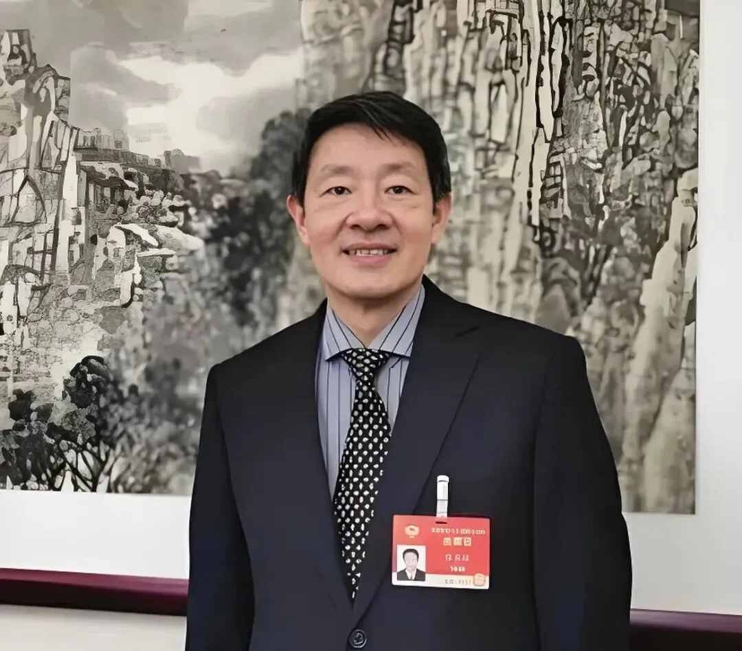 两会代表委员:将中考“普职分流”推迟至高考阶段,推行十二年义务教育… 第2张 两会代表委员:将中考“普职分流”推迟至高考阶段,推行十二年义务教育… 第2张