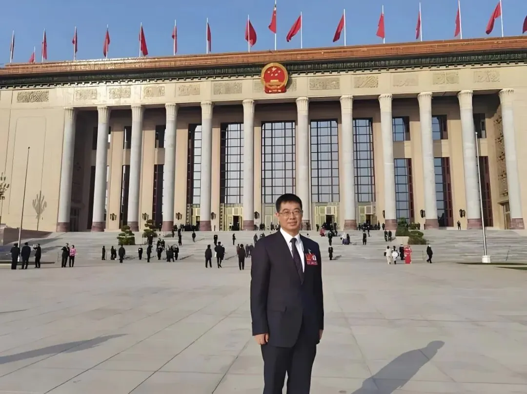 两会代表委员:将中考“普职分流”推迟至高考阶段,推行十二年义务教育… 第14张 两会代表委员:将中考“普职分流”推迟至高考阶段,推行十二年义务教育… 第14张