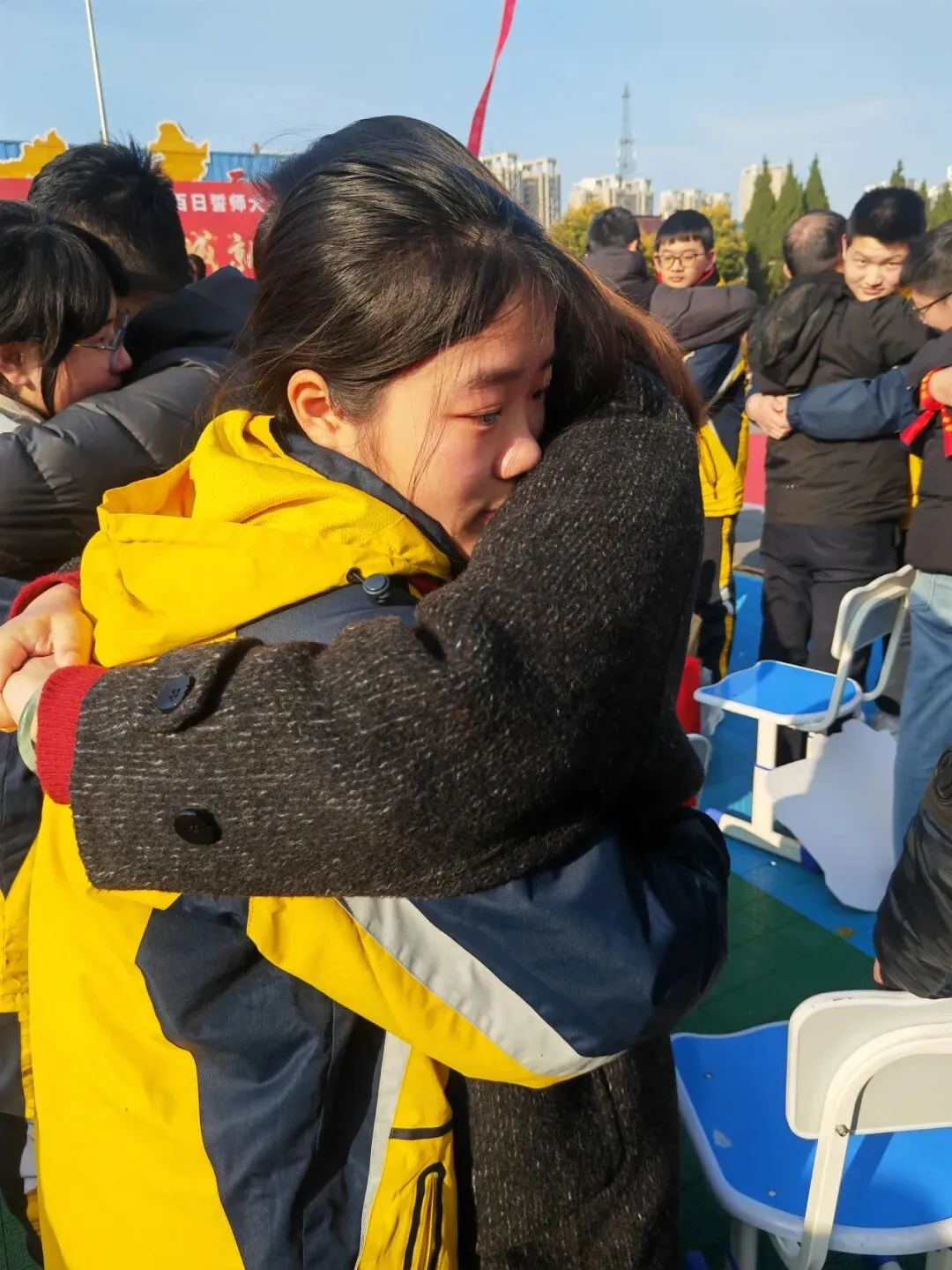 冲刺中考 | 笃行致远·成就未来——红中南校区2026年中考百日誓师大会隆重举行-第19张图片-四季读书网 冲刺中考 | 笃行致远·成就未来——红中南校区2026年中考百日誓师大会隆重举行-第19张图片-四季读书网
