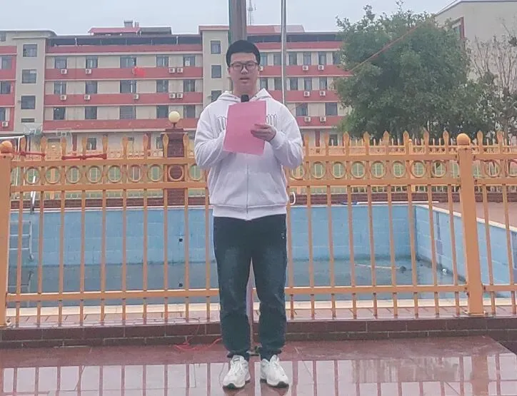 百日冲刺 梦圆中考|瑞金市私立英才学校中考百日誓师动员大会-第13张图片-四季读书网 百日冲刺 梦圆中考|瑞金市私立英才学校中考百日誓师动员大会-第13张图片-四季读书网