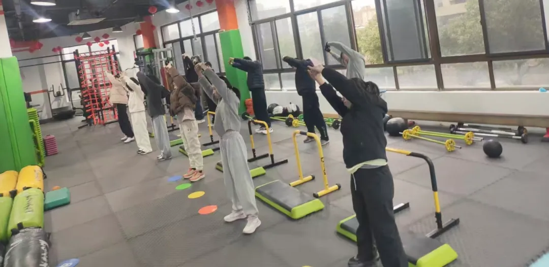 湖州中考体育倒计时 极鼎文体提分冲刺班火热招生中 第11张