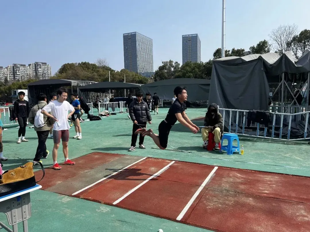 热血模考,砺剑出征 —— 我校体育生奔赴安师大体育专业模拟考试 第4张