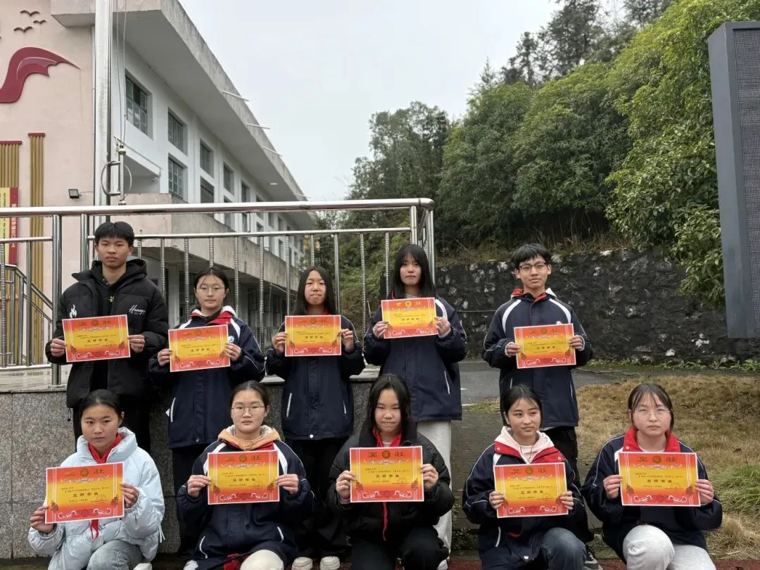 凝心聚力启新程 逐梦中考创辉煌——扬眉中学2026年上学期开学典礼暨冲刺动员大会圆满举行-第10张图片-四季读书网 凝心聚力启新程 逐梦中考创辉煌——扬眉中学2026年上学期开学典礼暨冲刺动员大会圆满举行-第10张图片-四季读书网