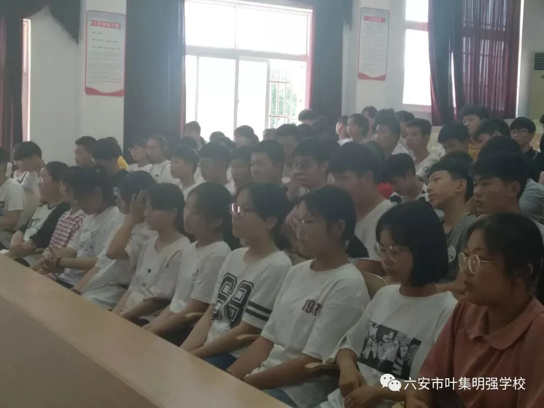 【中考加油】叶集明强学校召开2019届中考动员会 第3张