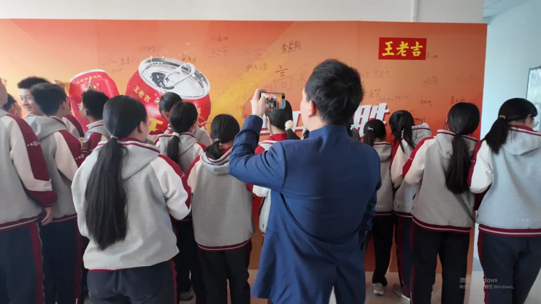凝心聚力战百日 乘风破浪迎中考 | 晋阳学堂2026届中考百日誓师大会圆满落幕 第9张 凝心聚力战百日 乘风破浪迎中考 | 晋阳学堂2026届中考百日誓师大会圆满落幕 第9张