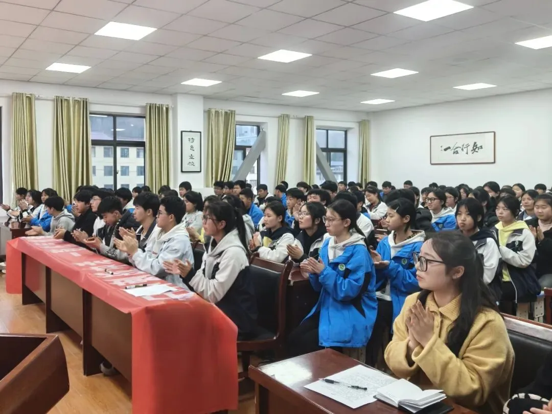 康县第二中学举行2026届中考考前心理辅导活动 第17张 康县第二中学举行2026届中考考前心理辅导活动 第17张
