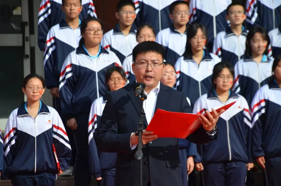 逐梦百日 亮剑中考 家校同心 共赴韶华——红星学校2026届阶段性团辅及动员活动 第23张 逐梦百日 亮剑中考 家校同心 共赴韶华——红星学校2026届阶段性团辅及动员活动 第23张