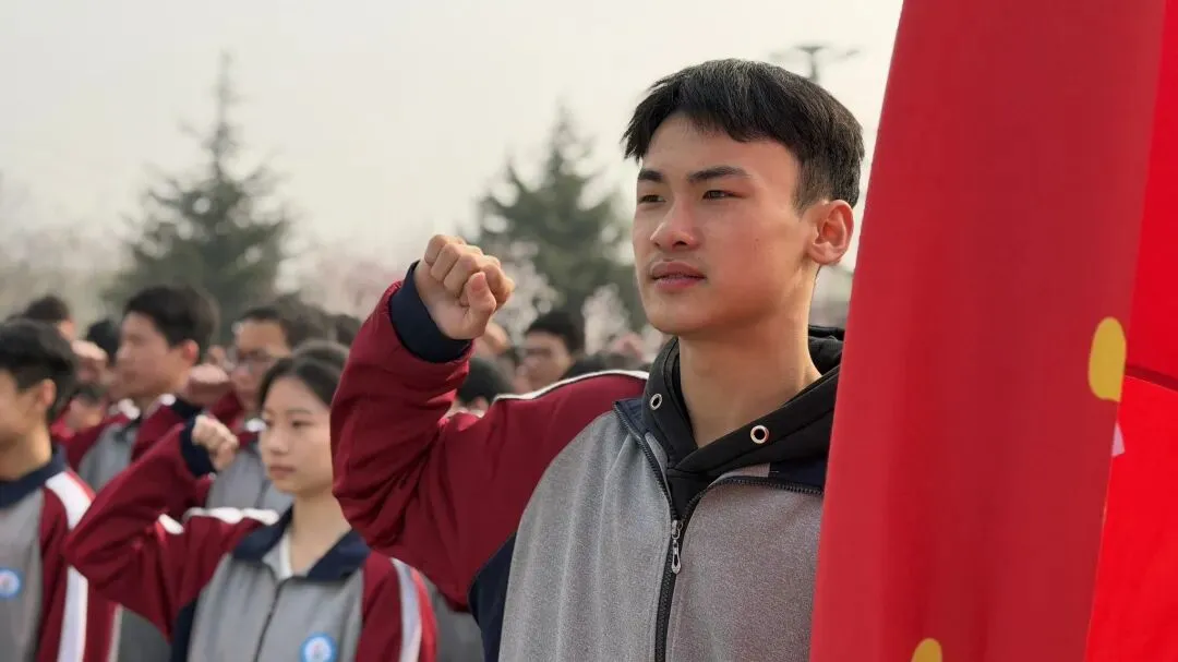 青春远足向光行 百日逐梦战中考——秦都中学举行2026届中考百日誓师暨远足励志活动 第37张 青春远足向光行 百日逐梦战中考——秦都中学举行2026届中考百日誓师暨远足励志活动 第37张